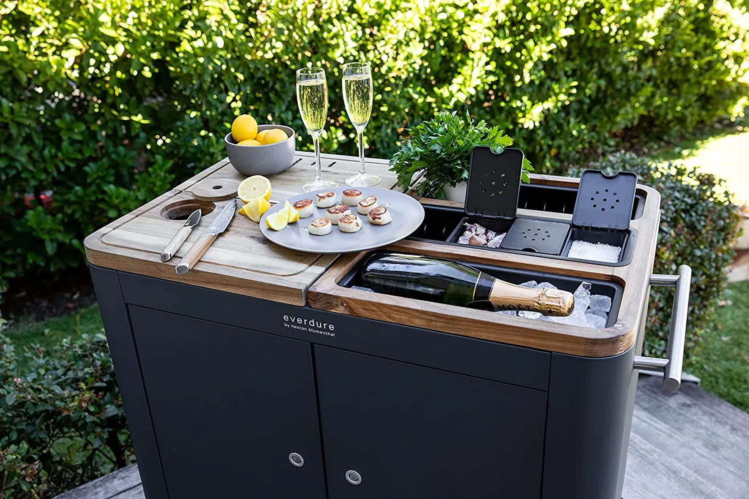 Everdure Mobile Preparation Kitchen Matte Black