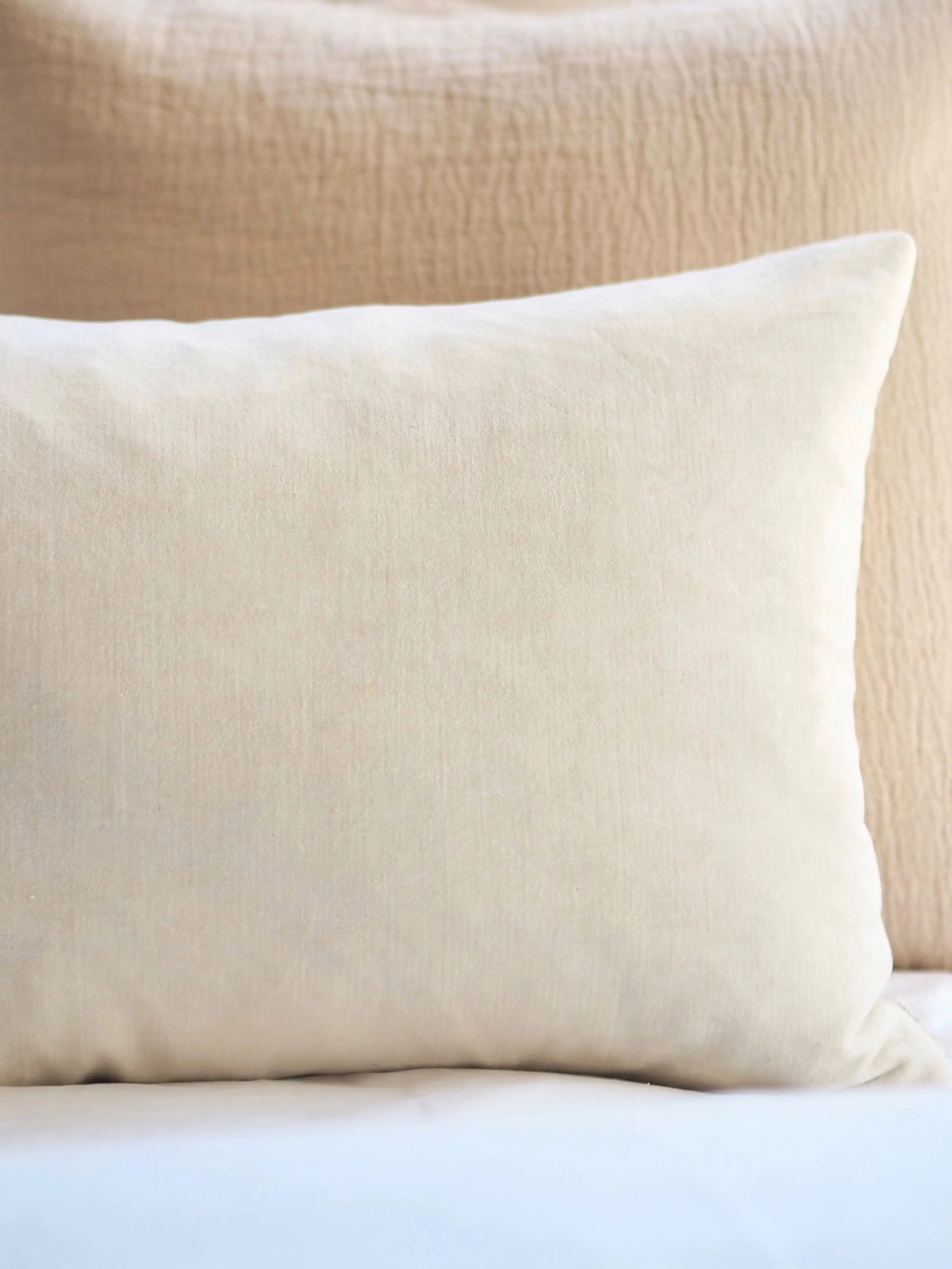 Vera Buttercup Velvet Pillow | 16x24
